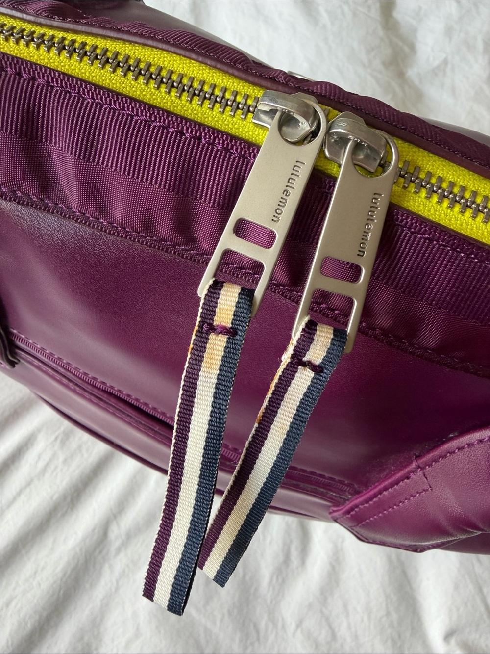 lululemon Happy Hatha Hour Bag | Rare Discontinued Style - Picture 6 of 16